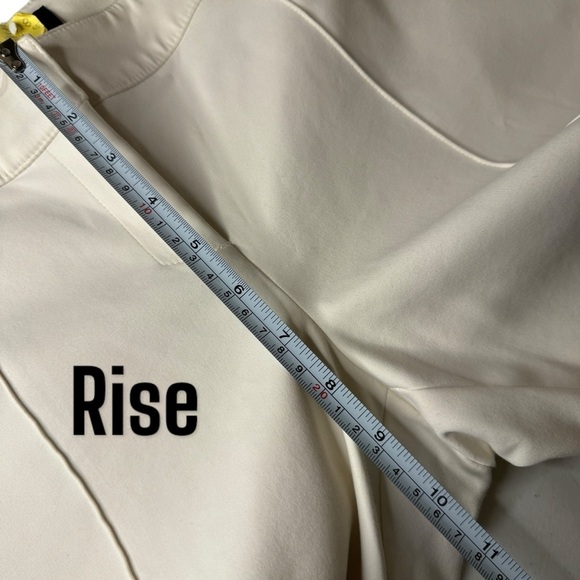 St. John Jennifer Cream Crop Pants women’s 8 career business casual professional - Picture 9 of 10